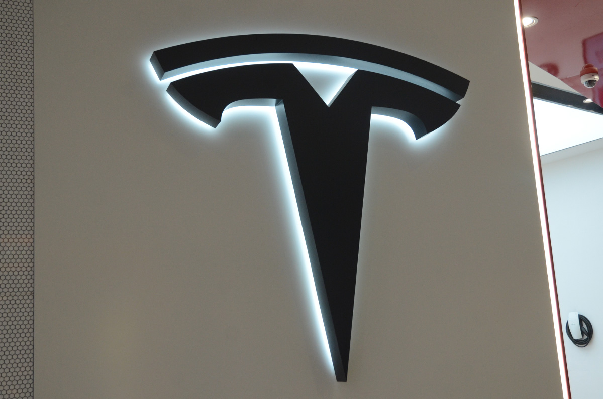 Backlit signs for auto dealerships